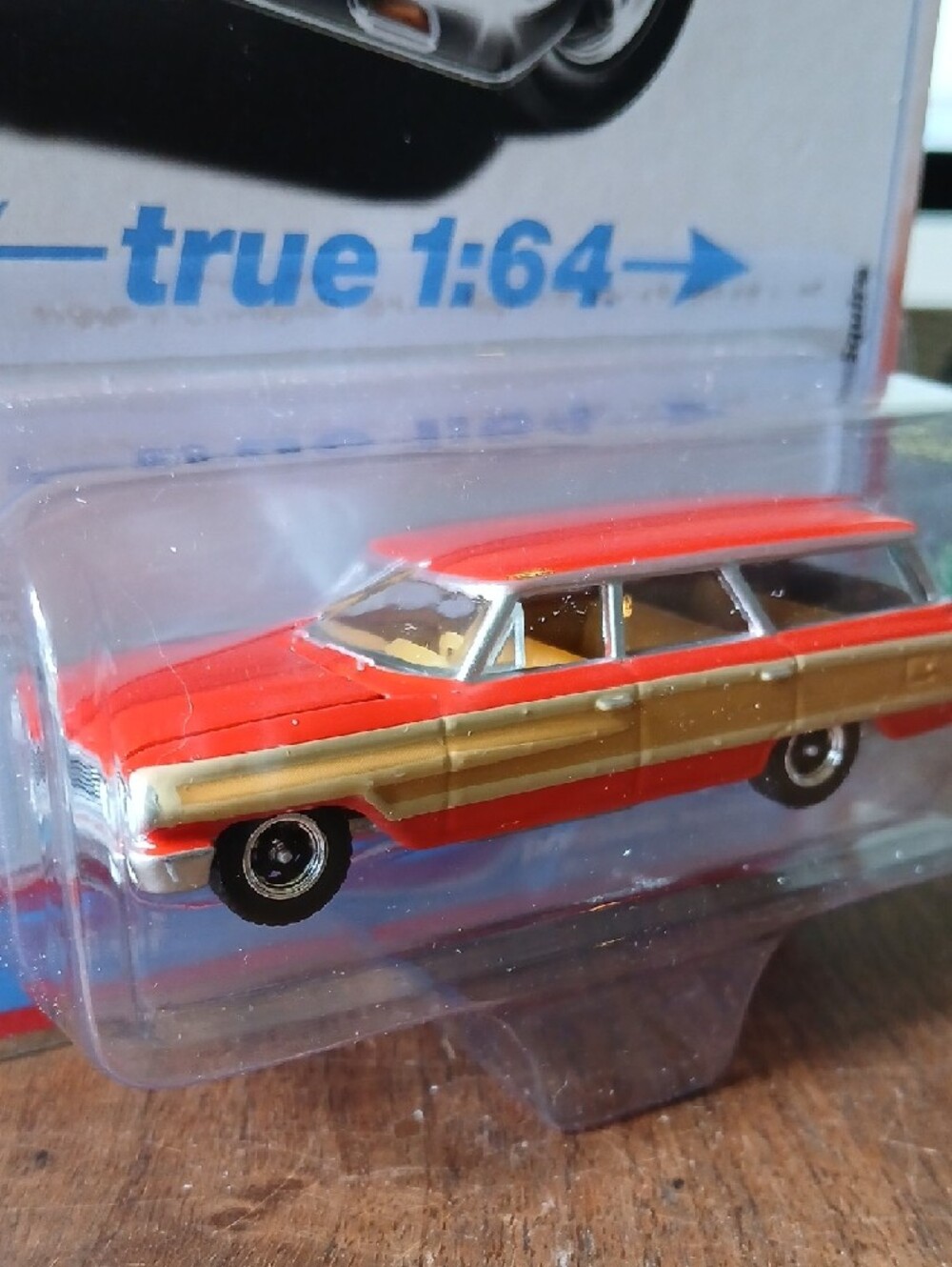 1964 Ford Country Squire Die-Cast Wagon - Red & Woodgrain AUTO WORLD